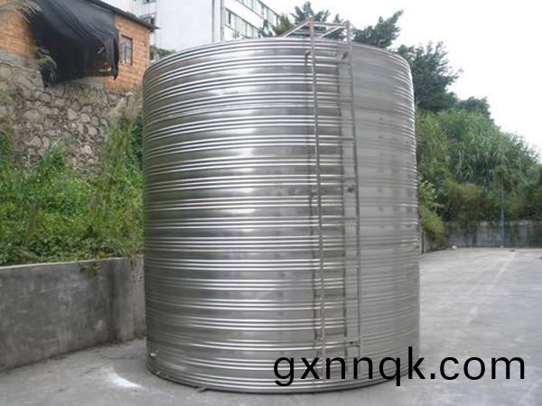 鄭(zheng)州不鏽(xiu)鋼水(shui)箱(xiang)