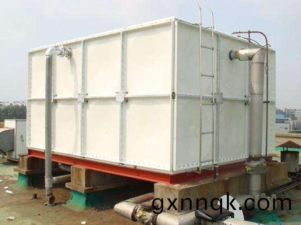 方(fang)形裝配(pei)式不鏽鋼水箱