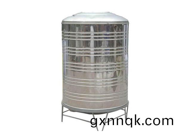 圓(yuan)形不(bu)鏽鋼(gang)水箱