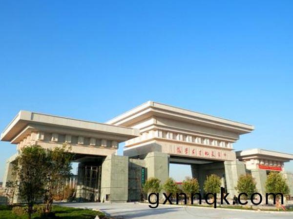 學(xue)校不(bu)鏽鋼水箱(xiang)